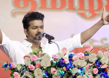 করুরে পদদলনে নিহত ৪০: বিজয় ঘোষণা ২০ লাখ রুপি করে পরিবারের জন্য ক্ষতিপূরণ