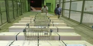 ওমানে নিহত সাত প্রবাসীর মরদেহ দেশে, চট্টগ্রাম বিমানবন্দরে কান্নার সাগর