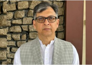 ‘ফ্যাসিস্ট আওয়ামী লীগের প্রত্যাবর্তনের সব দরজা বন্ধ করতে হবে’ — সালাহউদ্দিন আহমদ