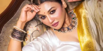 কলকাতার পূজার মজা আলাদা: জয়া আহসান