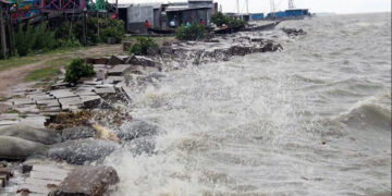 ভোলা উপকূলে ঝড়ো হাওয়া ও উত্তাল নদনদী