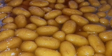 ২০০ বছরের ঐতিহ্য: জিআই স্বীকৃতি পেল টাঙ্গাইলের পোড়াবাড়ির চমচম