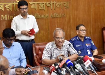আগামী ফেব্রুয়ারিতেই জাতীয় নির্বাচন আয়োজনে সরকারের প্রস্তুতি সম্পন্ন: স্বরাষ্ট্র উপদেষ্টা