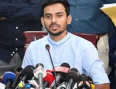 ঢাকা-১০ থেকে স্বতন্ত্র প্রার্থী হিসেবে লড়বেন উপদেষ্টা আসিফ