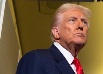 পরমাণু অস্ত্র পরীক্ষার নির্দেশনায় ধোঁয়াশা রাখলেন ট্রাম্প