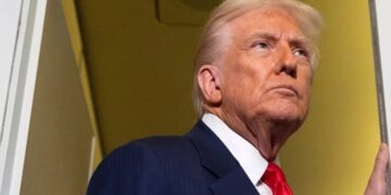 পরমাণু অস্ত্র পরীক্ষার নির্দেশনায় ধোঁয়াশা রাখলেন ট্রাম্প