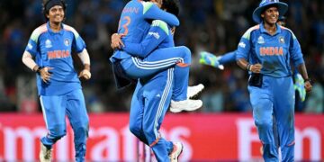 দক্ষিণ আফ্রিকাকে কাঁদিয়ে প্রথমবারের মতো বিশ্ব চ্যাম্পিয়ন ভারত